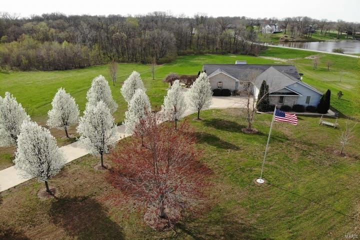 13360 Trestle Road Highland, IL 62249 - Photo 1 of 67