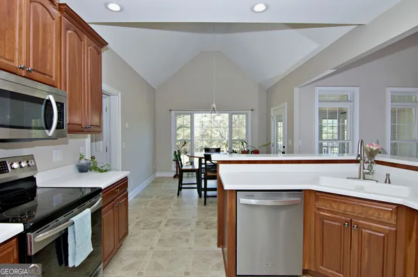 $634,950 | 7893 Athens Road, Carnesville, GA 30521