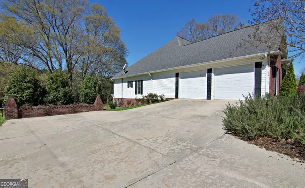 $634,950 | 7893 Athens Road, Carnesville, GA 30521