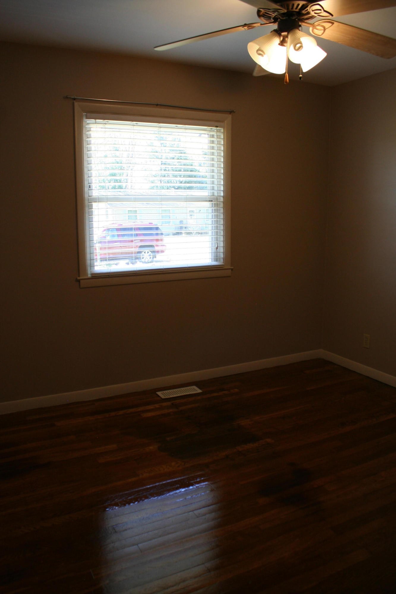 4313 Royalview Road Knoxville, TN 37921 - Photo 17 of 27 Gallery Image 17