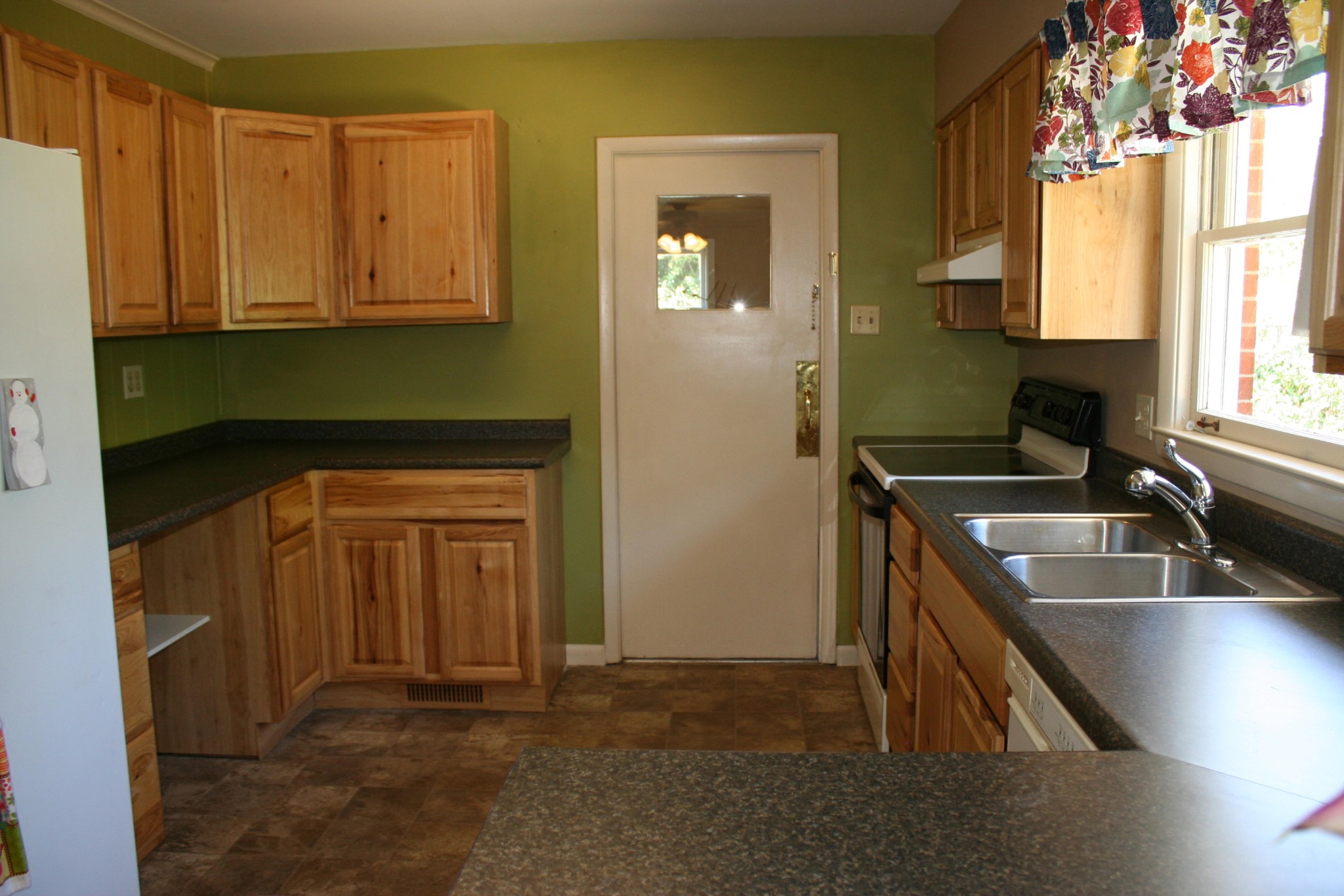4313 Royalview Road Knoxville, TN 37921 - Photo 4 of 27 Gallery Image 4