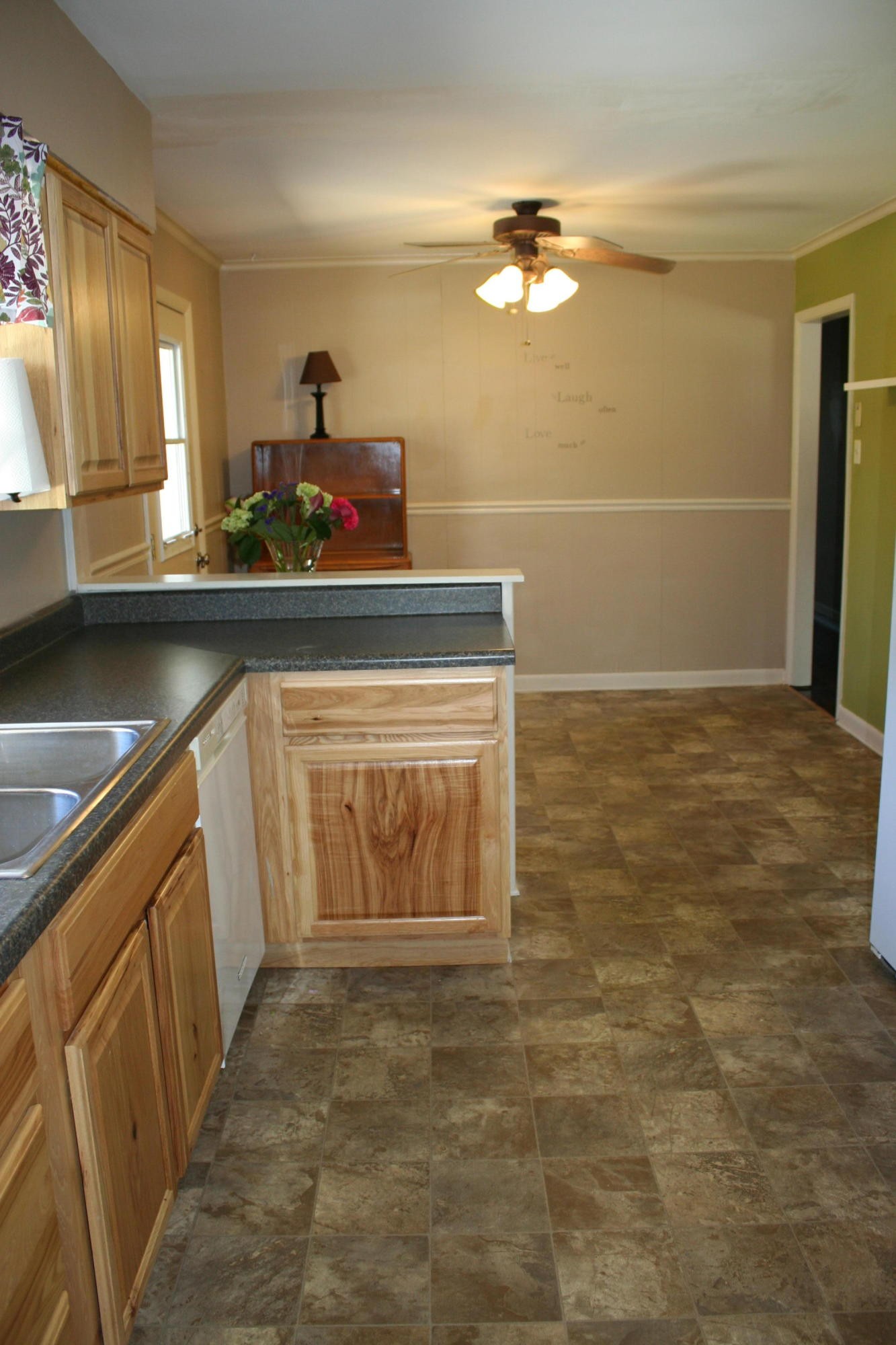 4313 Royalview Road Knoxville, TN 37921 - Photo 8 of 27 Gallery Image 8