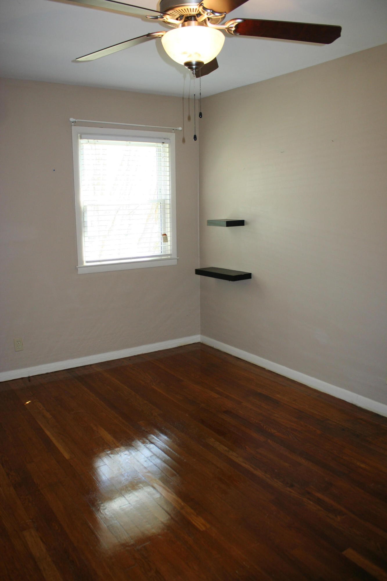 4313 Royalview Road Knoxville, TN 37921 - Photo 9 of 27 Gallery Image 9
