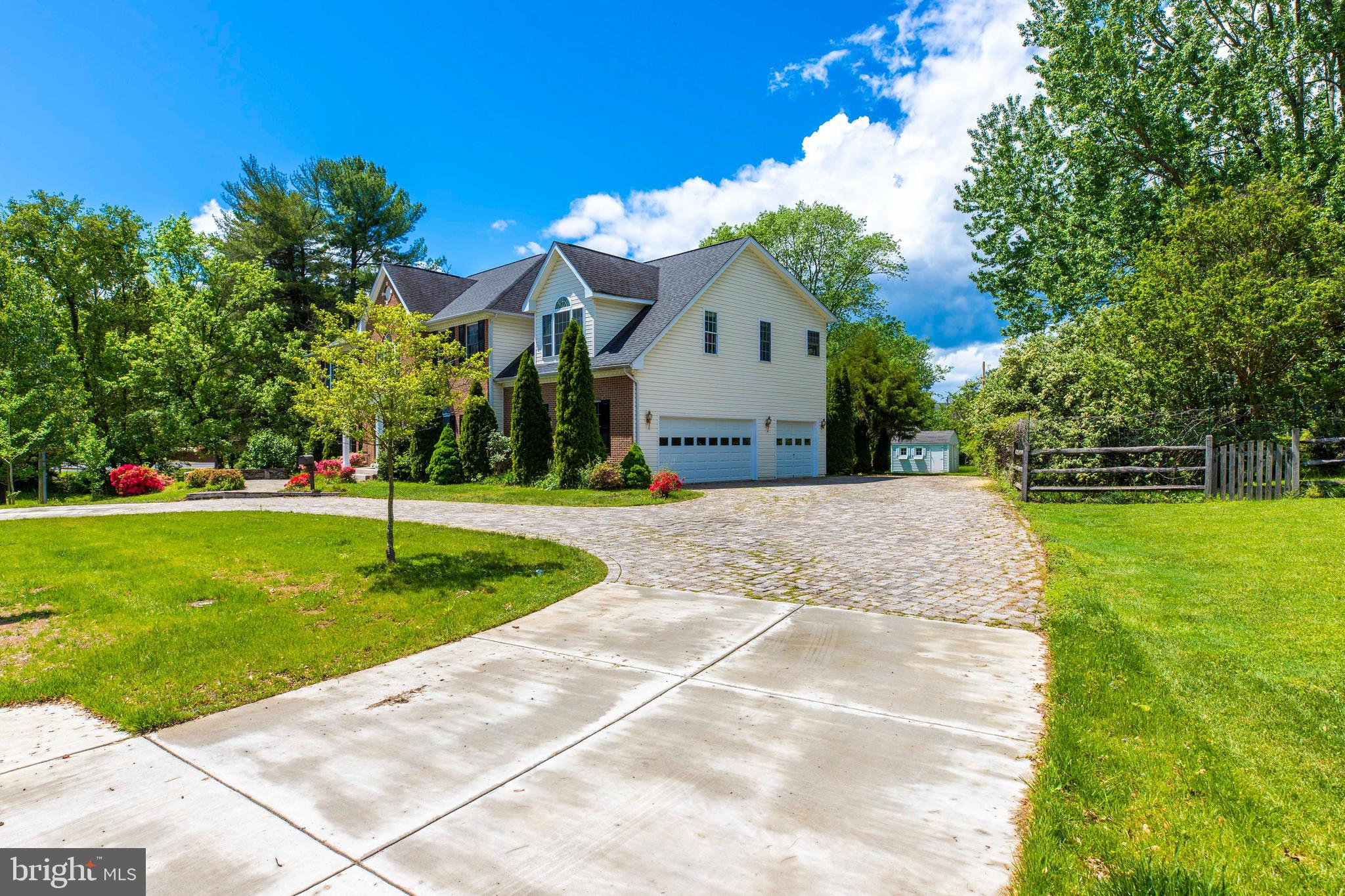 1922 Kirby Road McLean, VA 22101 - Photo 4 of 89 Gallery Image 4
