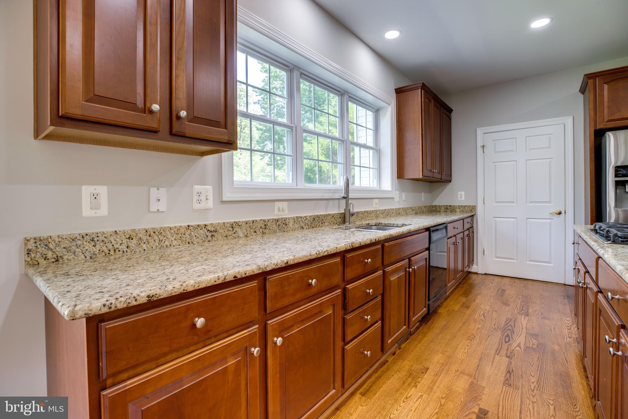 1922 Kirby Road McLean, VA 22101 - Photo 35 of 89 Gallery Image 35