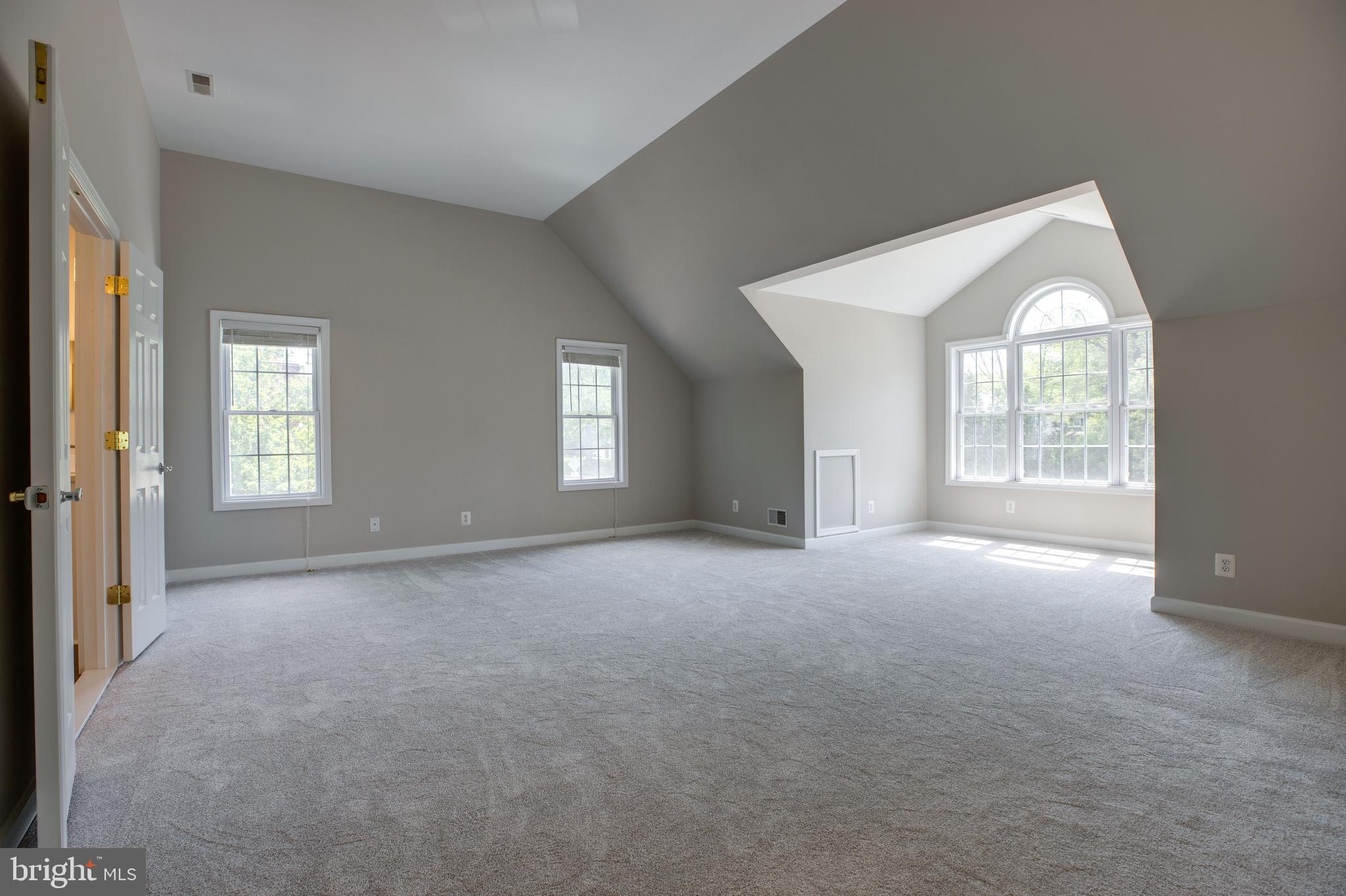 1922 Kirby Road McLean, VA 22101 - Photo 51 of 89 Gallery Image 51