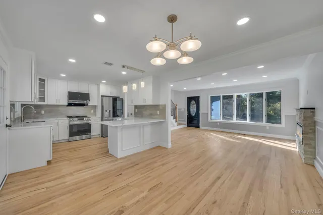 $1,298,000 | 120 Cherry Drive West, Plainview, NY 11803