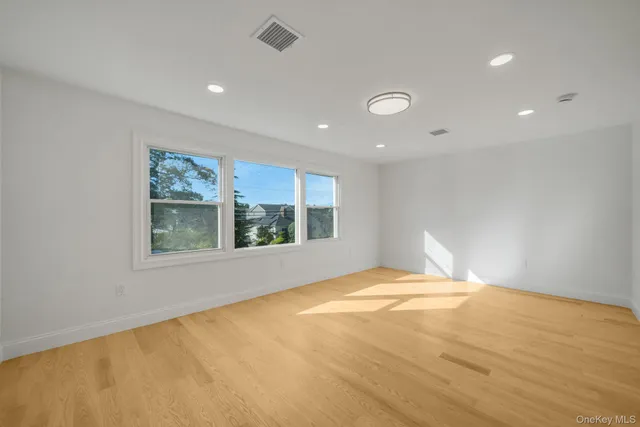 $1,298,000 | 120 Cherry Drive West, Plainview, NY 11803