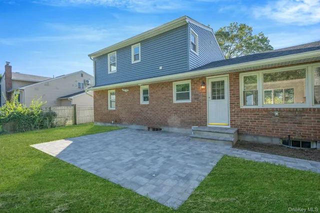 $1,298,000 | 120 Cherry Drive West, Plainview, NY 11803