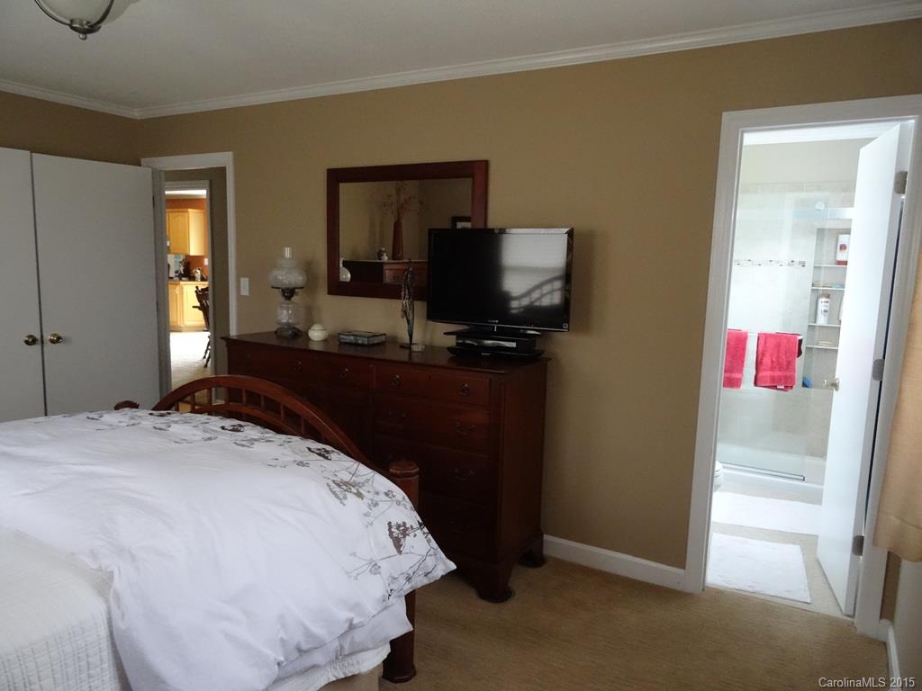 627 Holiday Road Gastonia, NC 28054 - Photo 13 of 25 Gallery Image 13