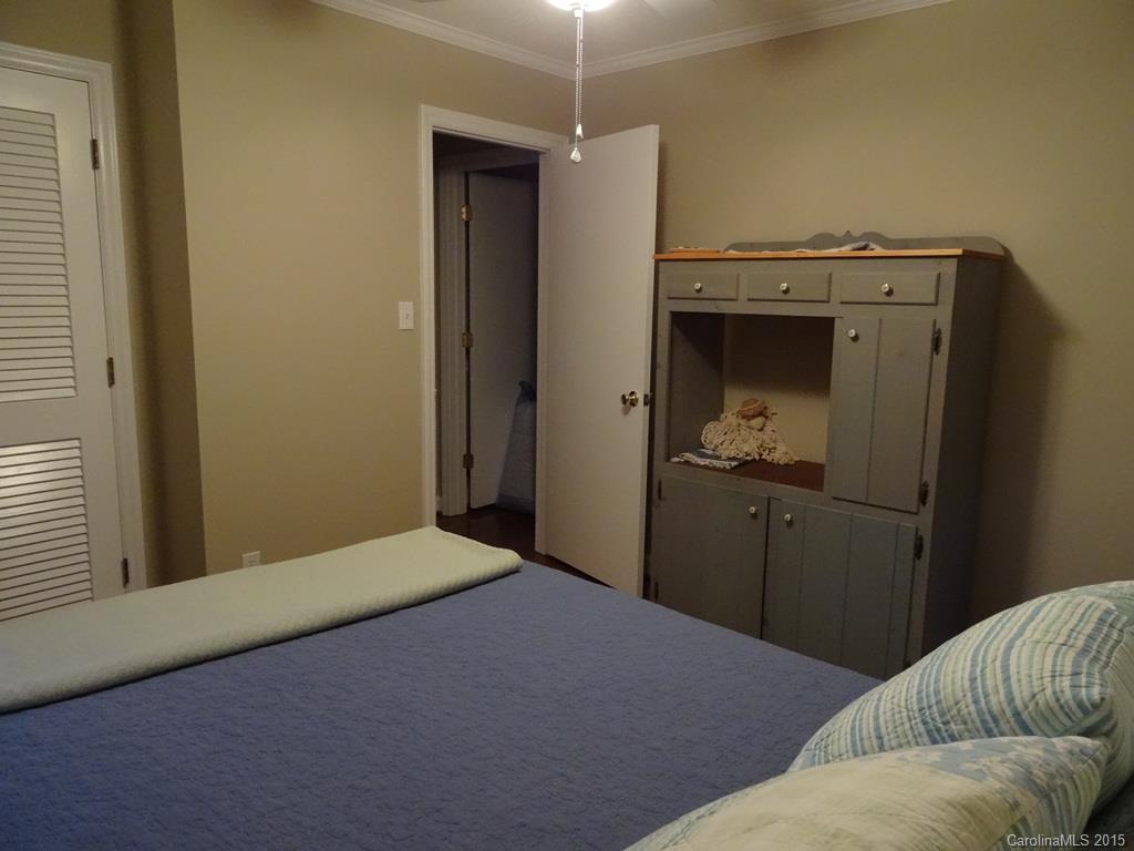 627 Holiday Road Gastonia, NC 28054 - Photo 20 of 25 Gallery Image 20