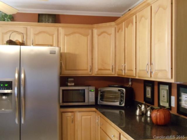 627 Holiday Road Gastonia, NC 28054 - Photo 6 of 25 Gallery Image 6
