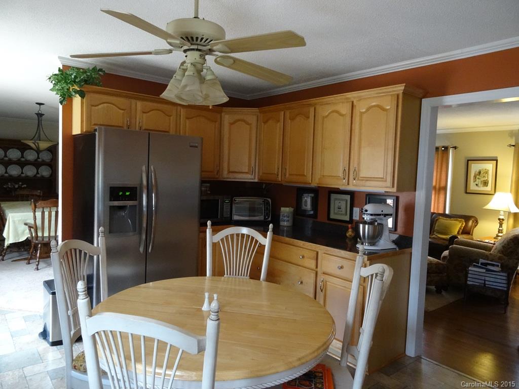 627 Holiday Road Gastonia, NC 28054 - Photo 7 of 25 Gallery Image 7