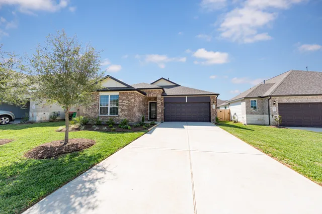 $299,990 | 3037 Bristlegrass Street, Brookshire, TX 77423