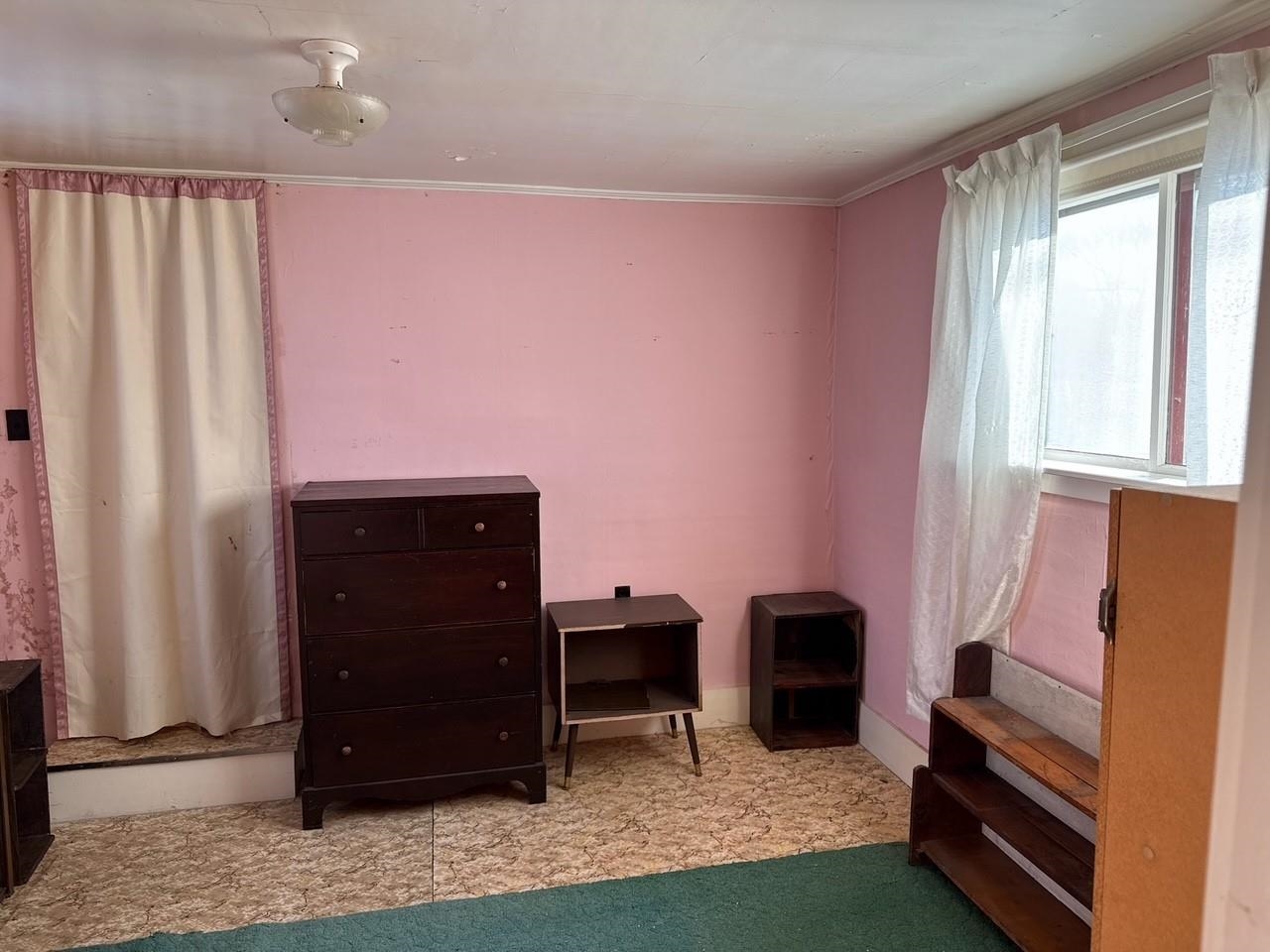 98 Spring Street Newport, VT 05855 - Photo 11 of 21 Gallery Image 11