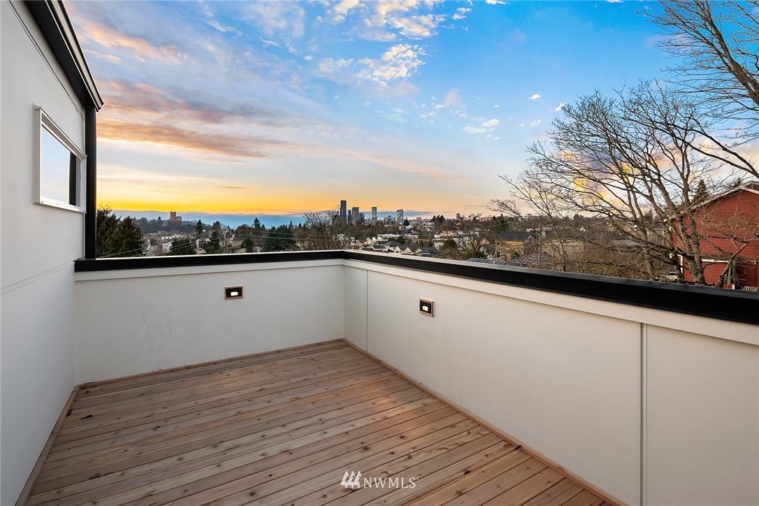 1306 Yakima Avenue South Seattle, WA 98144 - Photo 22 of 29 a view of balcony
