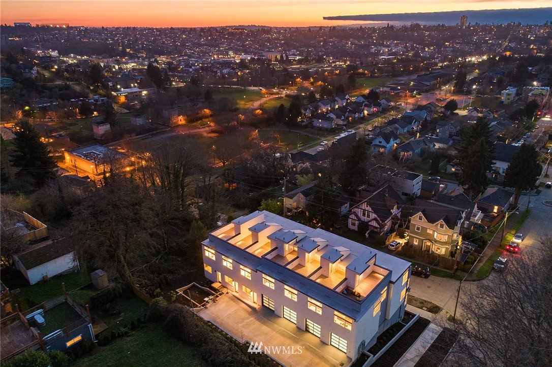 1306 Yakima Avenue South Seattle, WA 98144 - Photo 26 of 29 an aerial view of swimming pool and mountain view