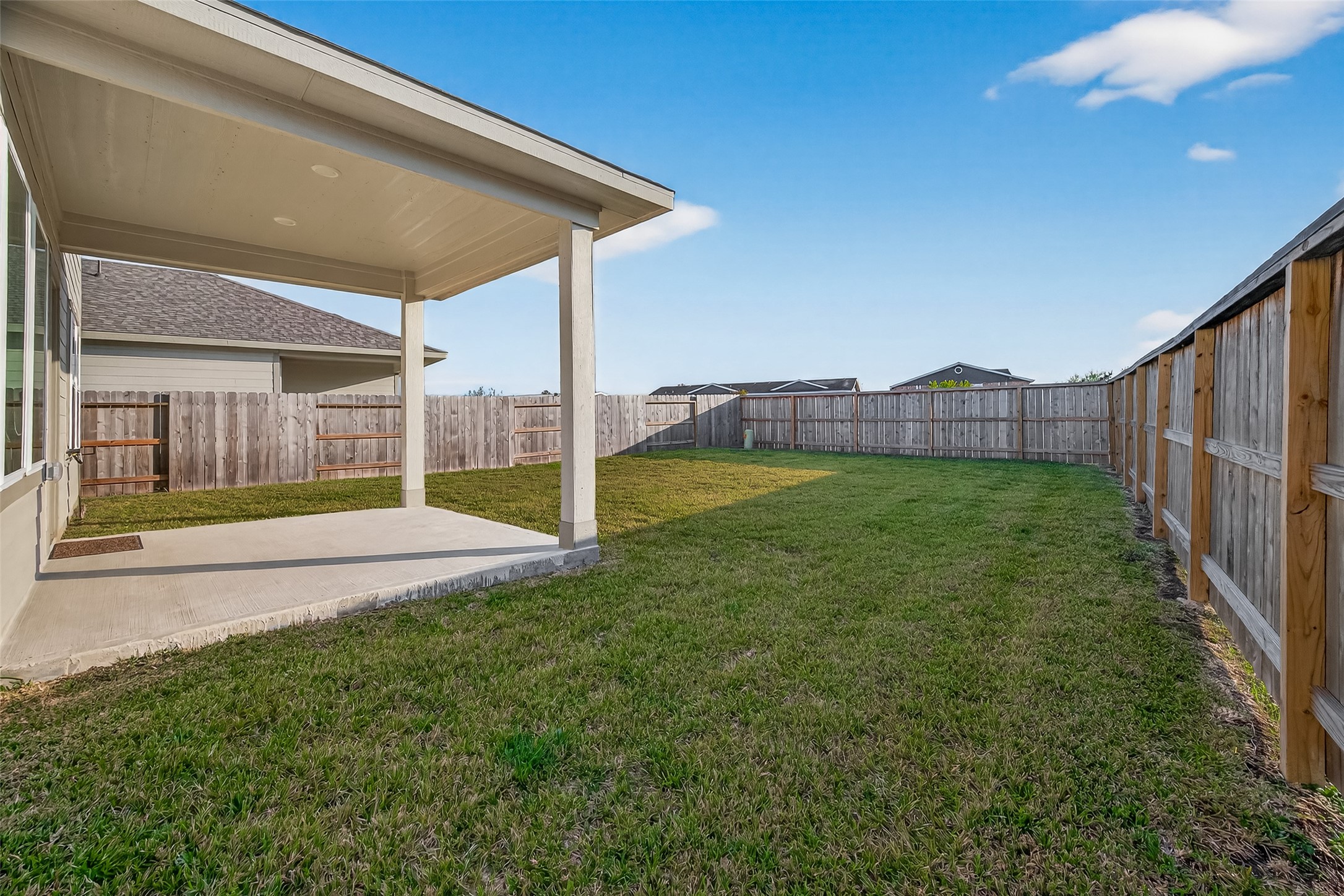 5516 Madden Lane Houston, TX 77048 - Photo 30 of 33 a view of a house with backyard and porch
