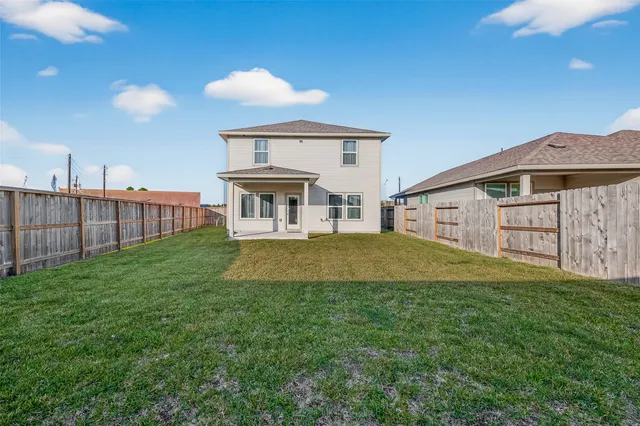 $2,400 | 5516 Madden Lane, Houston, TX 77048