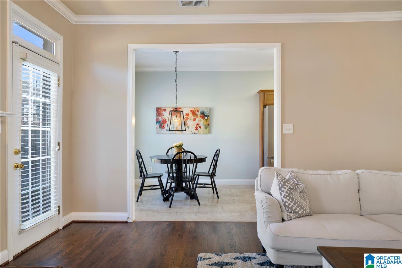 1115 Oak Grove Road Birmingham, AL 35209 - Photo 8 of 32