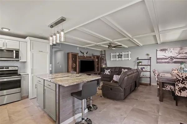 $2,000 | 352 Saxony Trail, Unit 352, Delray Beach, FL 33446