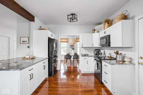 $389,900 | 7772 West Shadow Creek Way, Greenfield, IN 46140