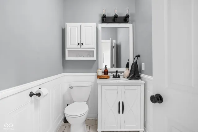 $389,900 | 7772 West Shadow Creek Way, Greenfield, IN 46140