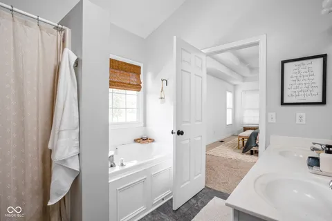 $389,900 | 7772 West Shadow Creek Way, Greenfield, IN 46140