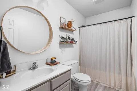 $389,900 | 7772 West Shadow Creek Way, Greenfield, IN 46140