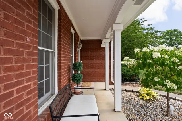 $389,900 | 7772 West Shadow Creek Way, Greenfield, IN 46140