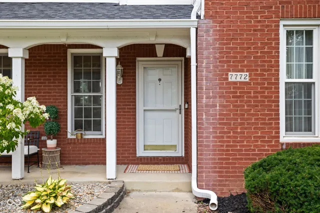 $389,900 | 7772 West Shadow Creek Way, Greenfield, IN 46140