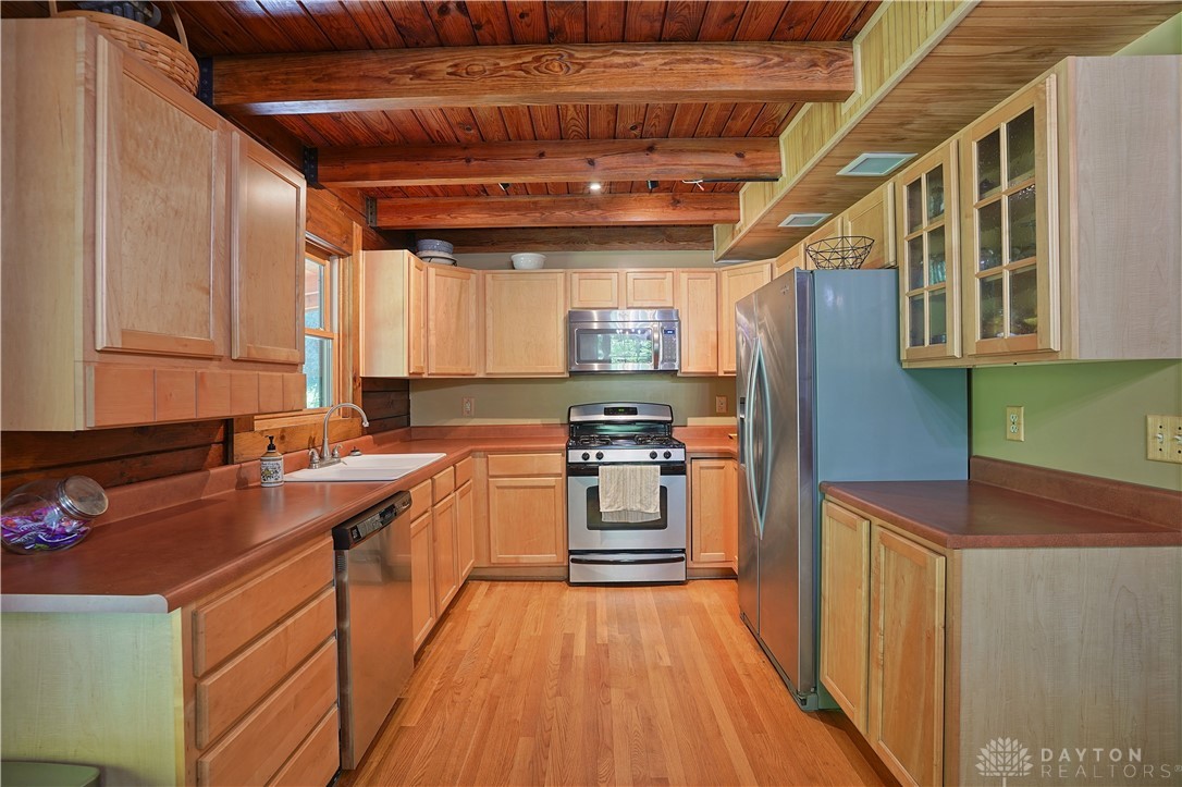 105 Inwood Road Wilmington, OH 45177 - Photo 44 of 77 kitchen