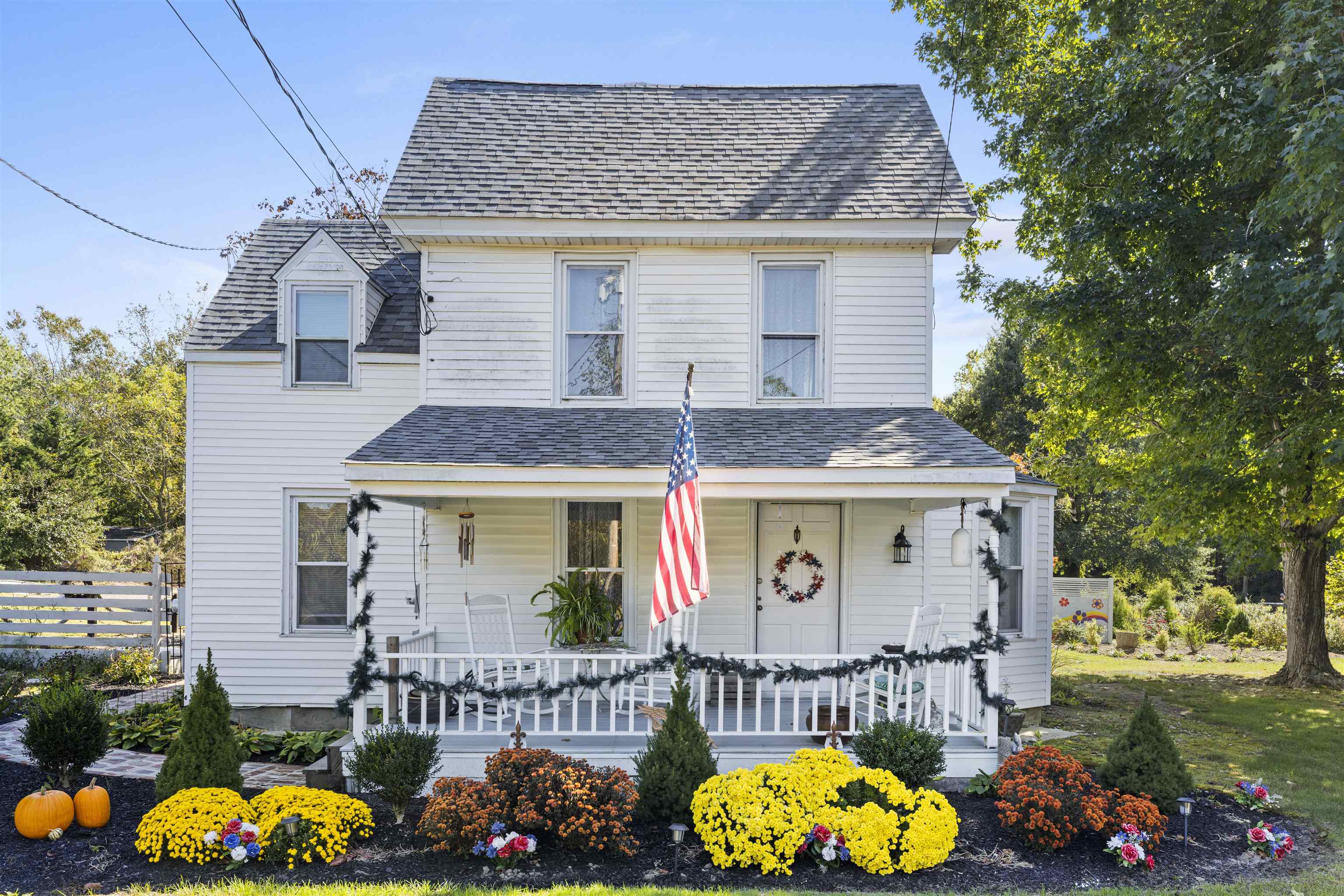 35 Bay Shore Road Cape May, NJ 08204 - Photo 4 of 45 front view of a house