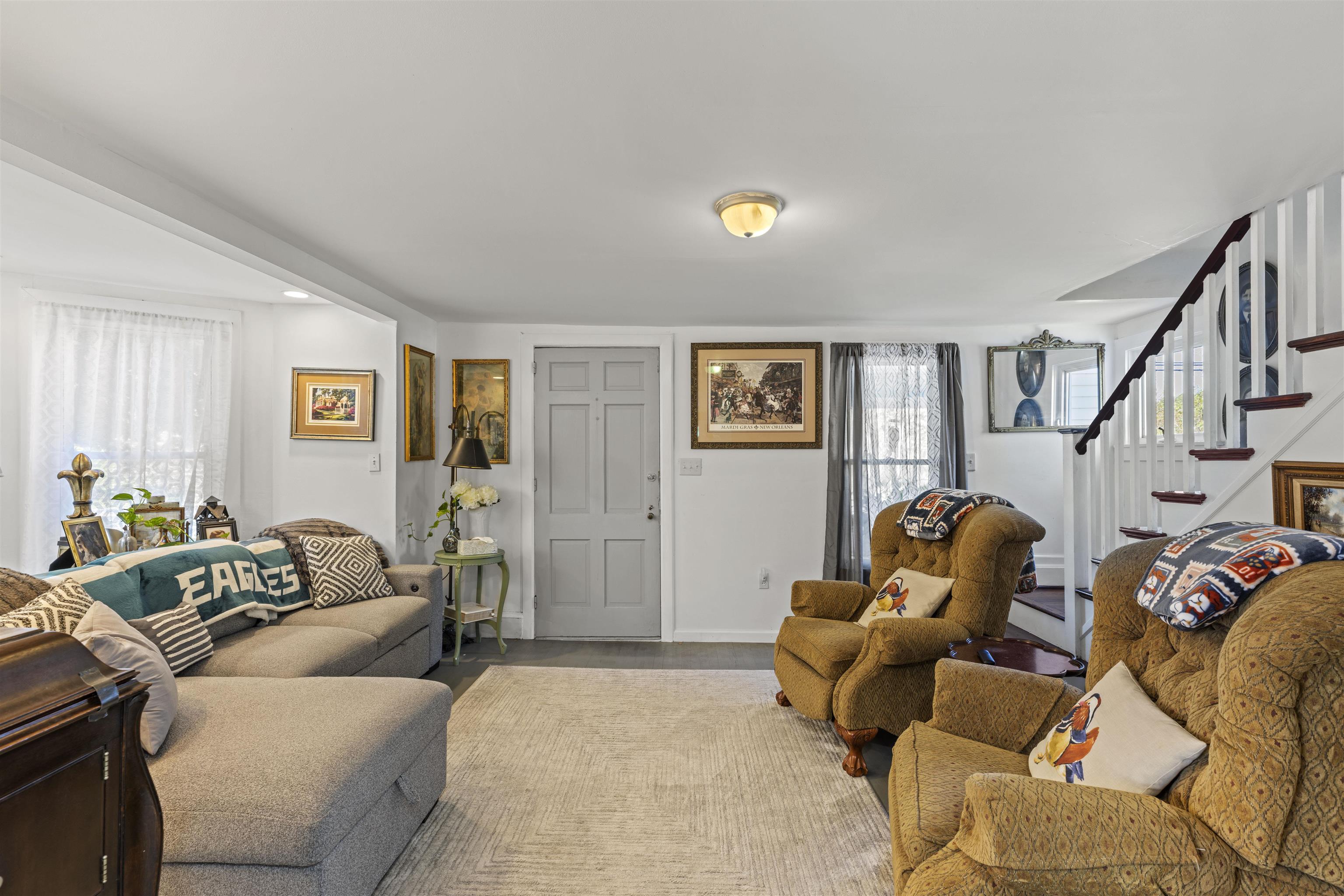 35 Bay Shore Road Cape May, NJ 08204 - Photo 9 of 45 a living room with furniture and a couch