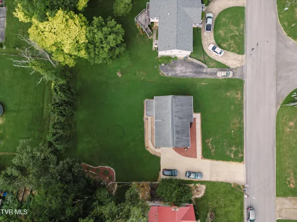 $316,000 | 300 Pinecrest Drive, Greeneville, TN 37743