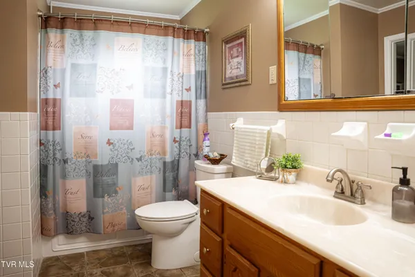 $316,000 | 300 Pinecrest Drive, Greeneville, TN 37743