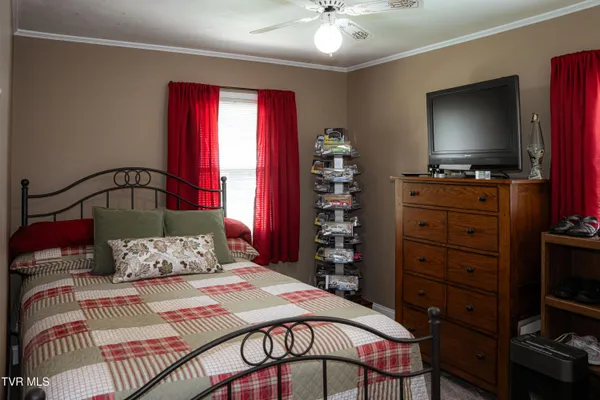 $316,000 | 300 Pinecrest Drive, Greeneville, TN 37743