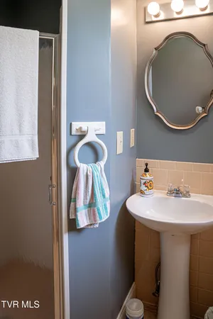 $316,000 | 300 Pinecrest Drive, Greeneville, TN 37743