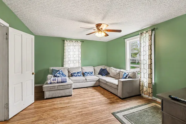 $168,000 | 218 East Vienna Street, Schoolcraft, MI 49087