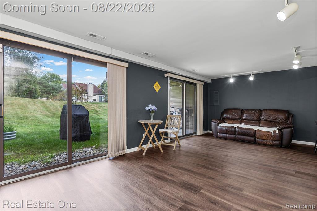 732 Hamilton Court Rochester Hills, MI 48307 - Photo 26 of 39 Gallery Image 26