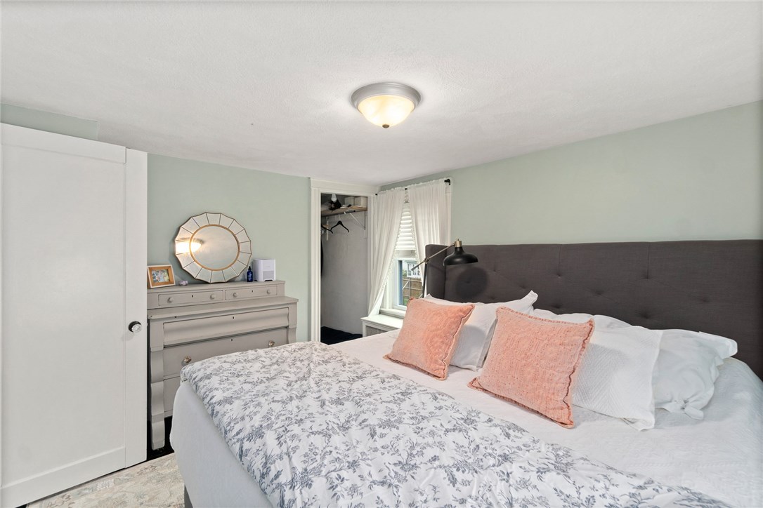 41 Mayfair Road Warwick, RI 02888 - Photo 13 of 28 Gallery Image 13