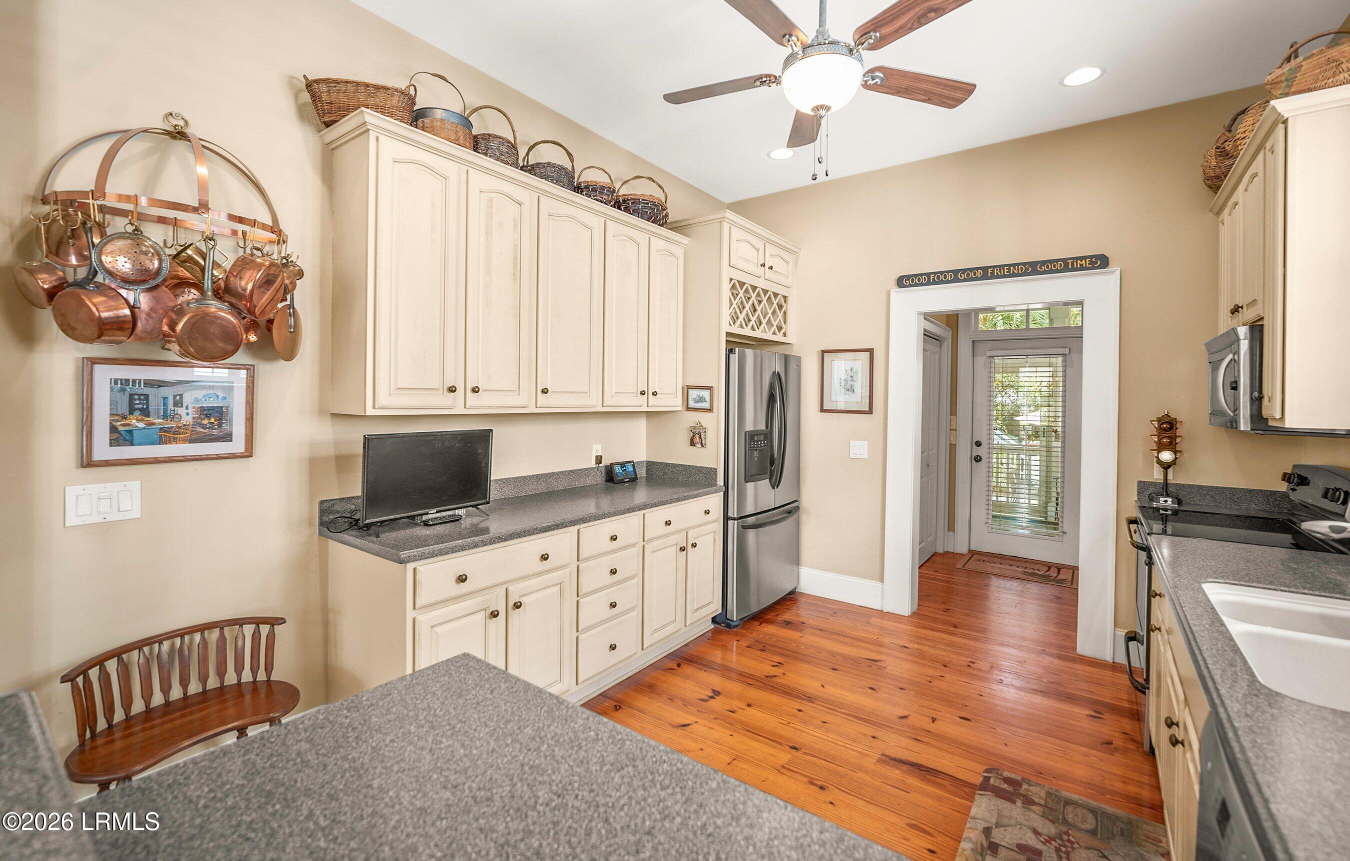 18 Sheridan Road Beaufort, SC 29907 - Photo 14 of 63 DSC02968-80.jpg-SMALL