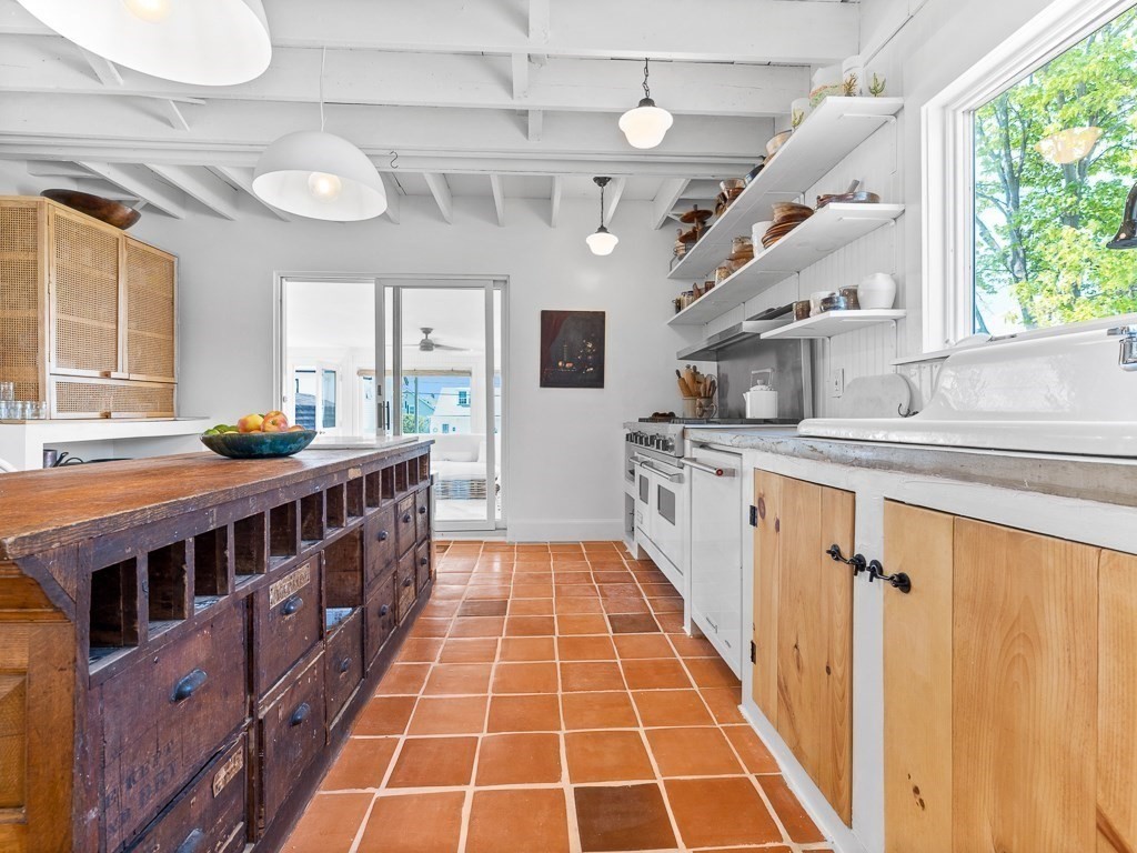 59 Fox Hill Road Nahant, MA 01908 - Photo 4 of 38 Gallery Image 4