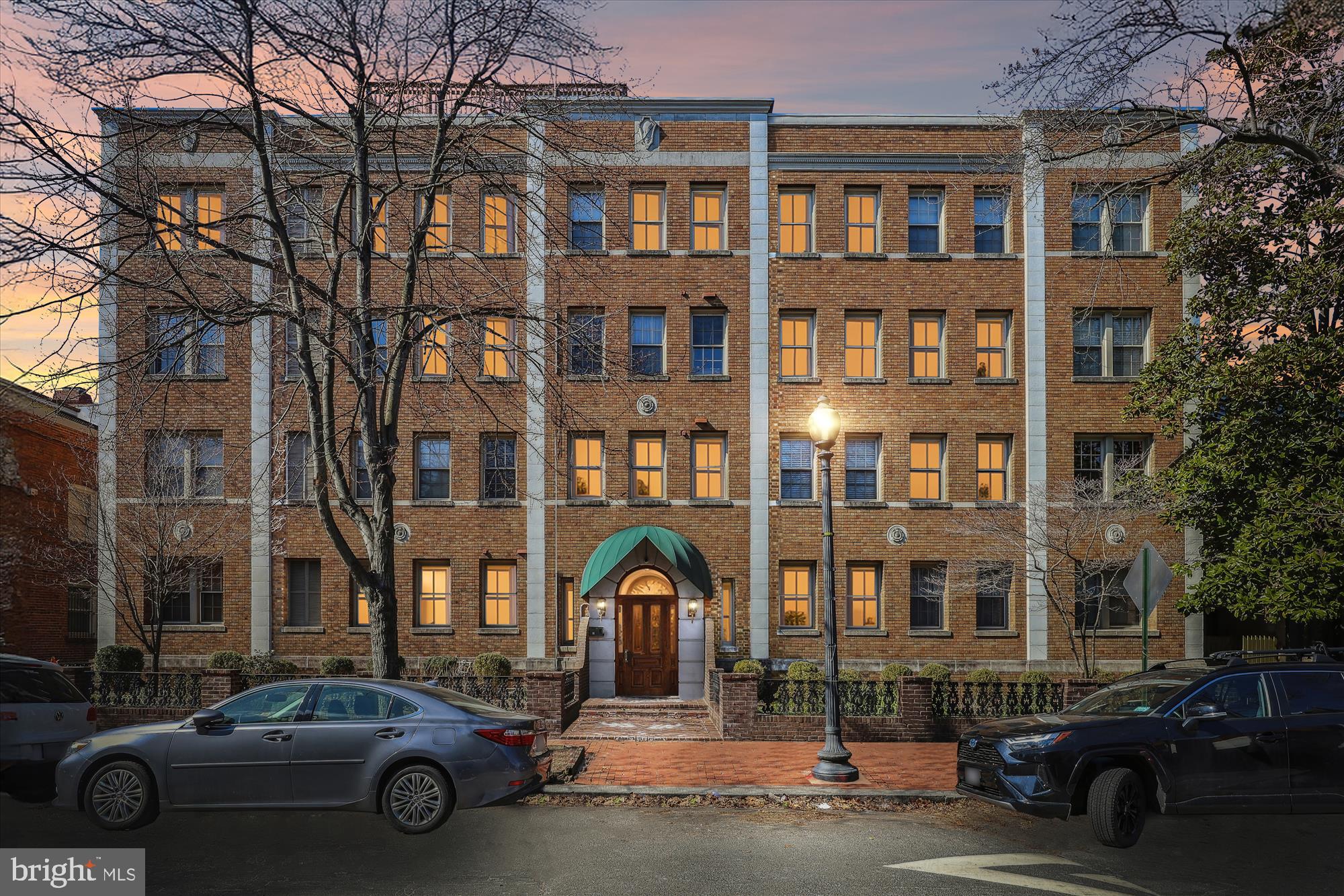 18 9th Street Northeast, Unit 207 Washington, DC 20002 - Photo 1 of 49 Gallery Image 1