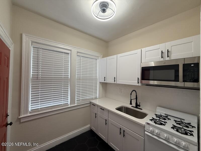 2744 Riverside Avenue, Unit 140 Jacksonville, FL 32205 - Photo 8 of 12 Riverside
