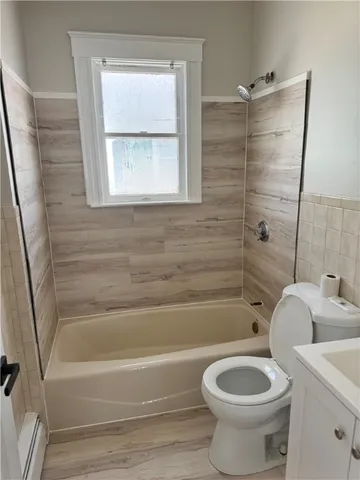 $1,950 | 77 Slade Street, Unit 2, Pawtucket, RI 02861