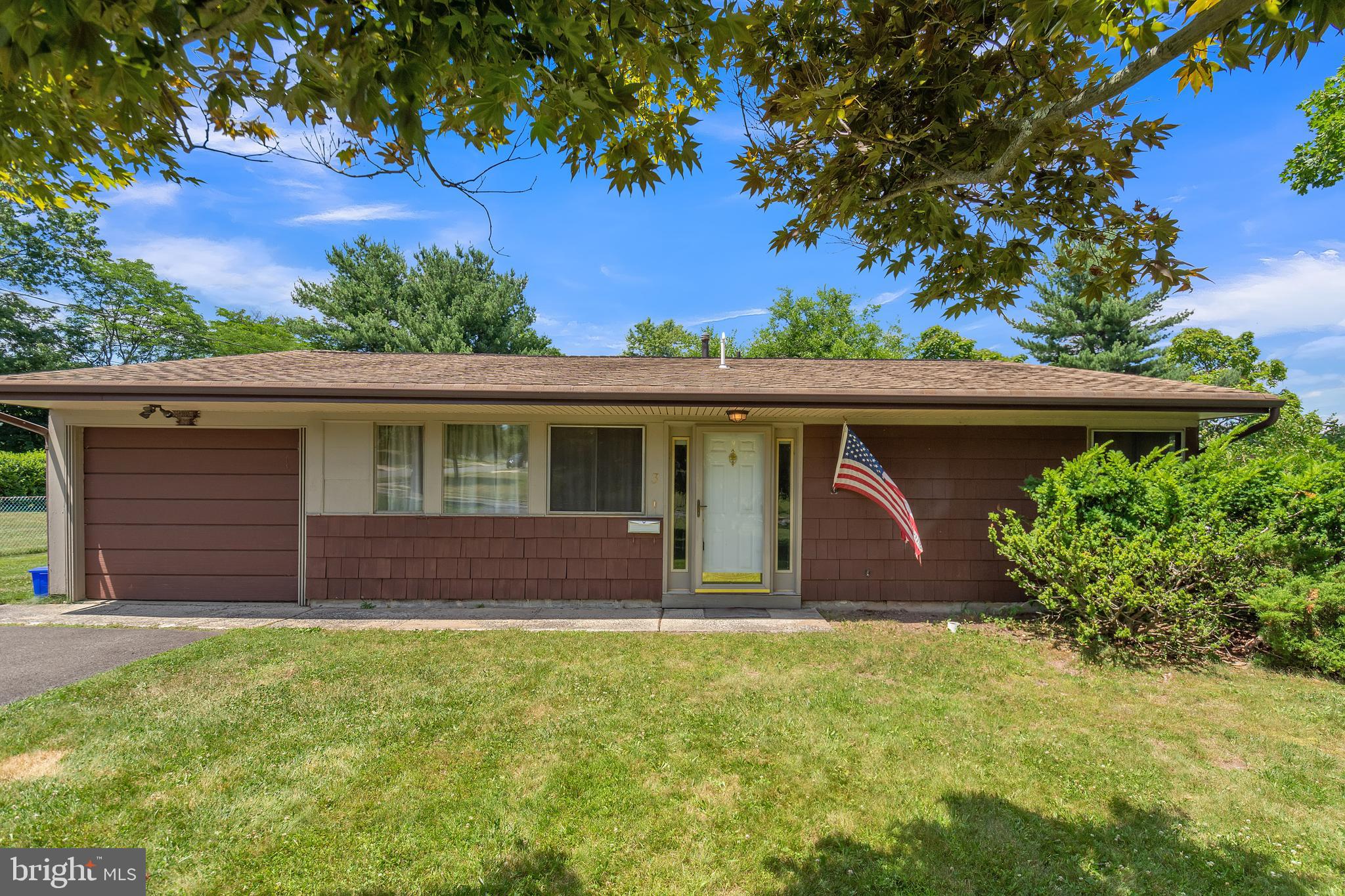 3 Berwick Road Kendall Park, NJ 08824 - Photo 1 of 28 Gallery Image 1