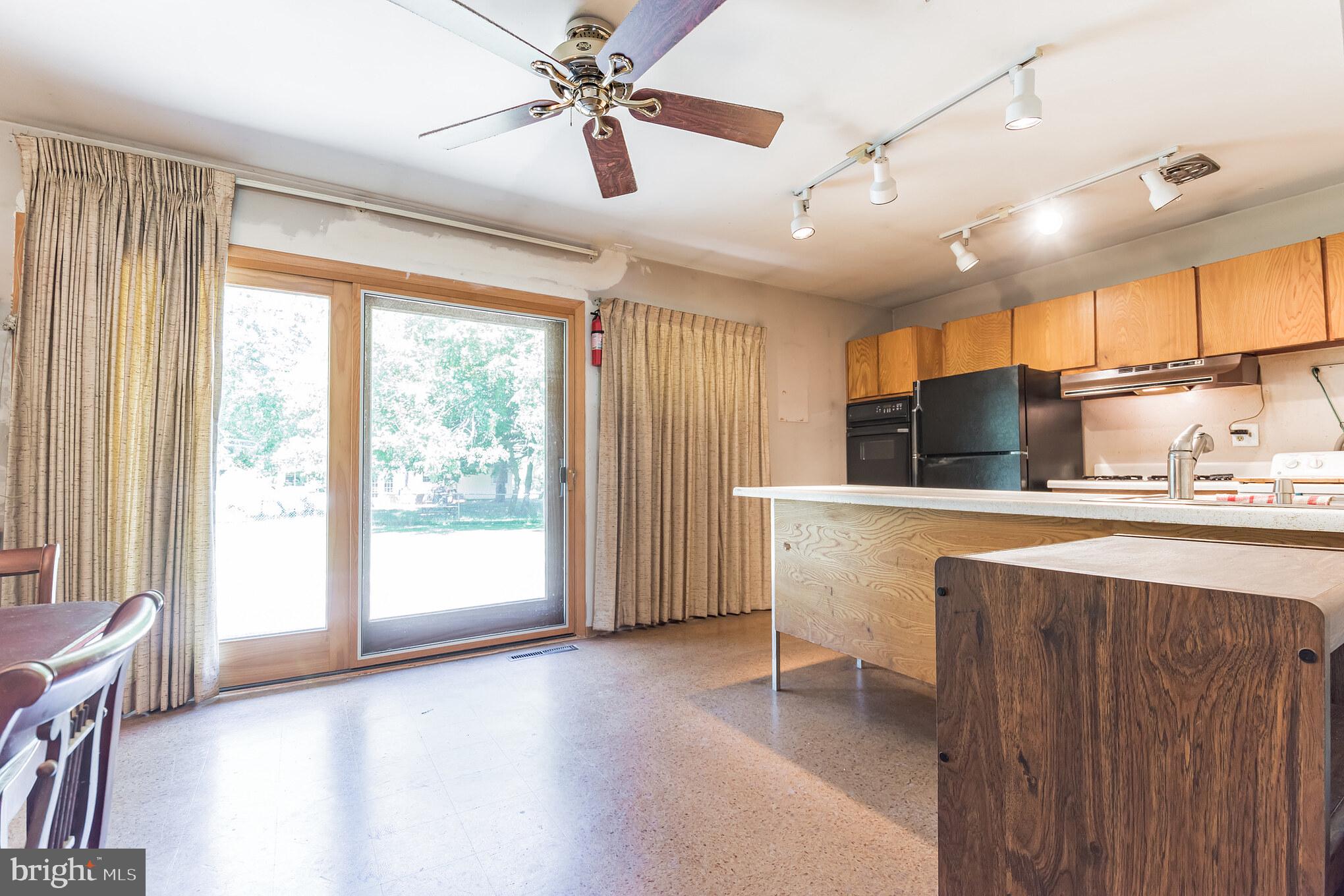 3 Berwick Road Kendall Park, NJ 08824 - Photo 11 of 28 Gallery Image 11