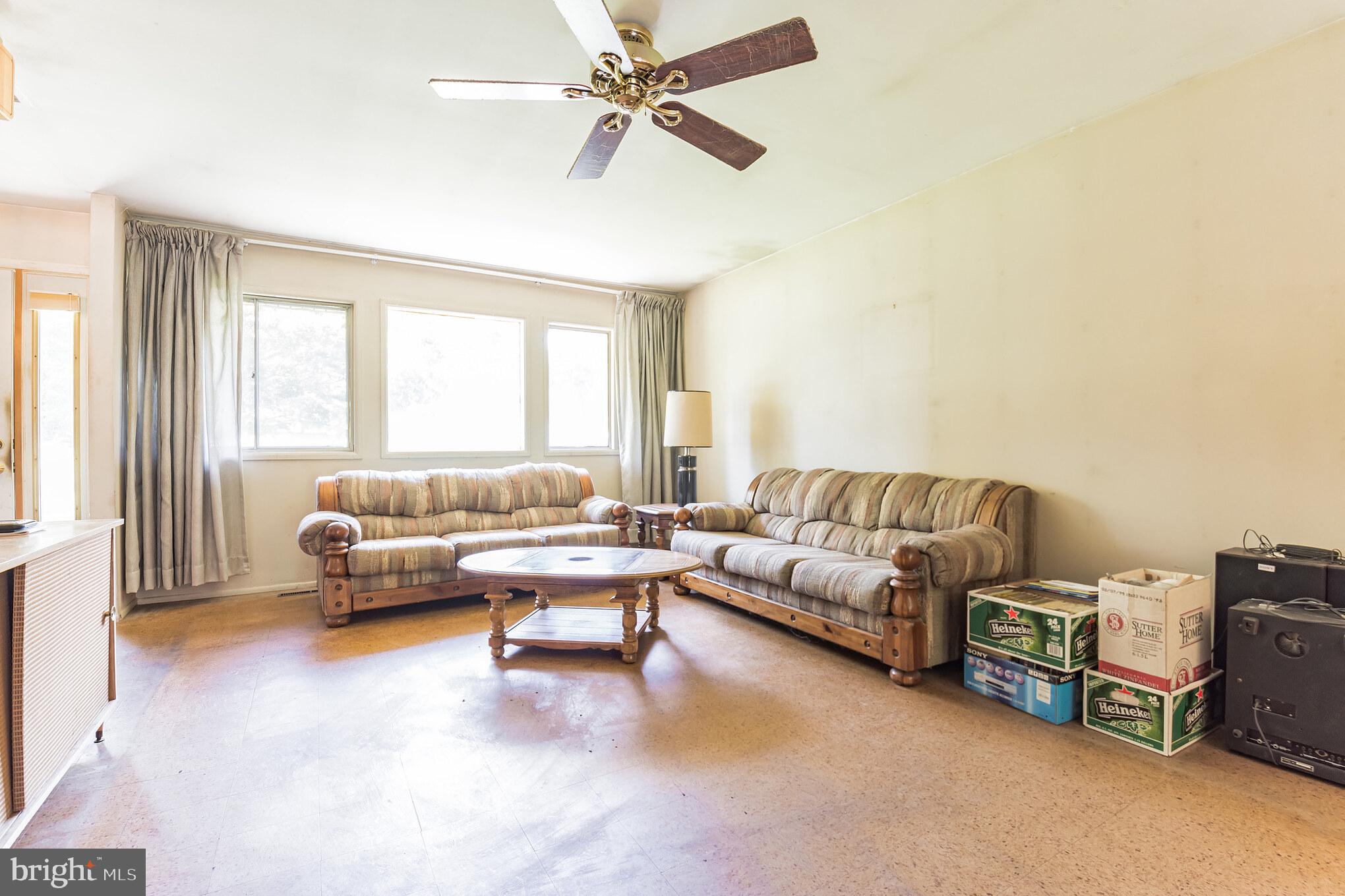 3 Berwick Road Kendall Park, NJ 08824 - Photo 4 of 28 Gallery Image 4