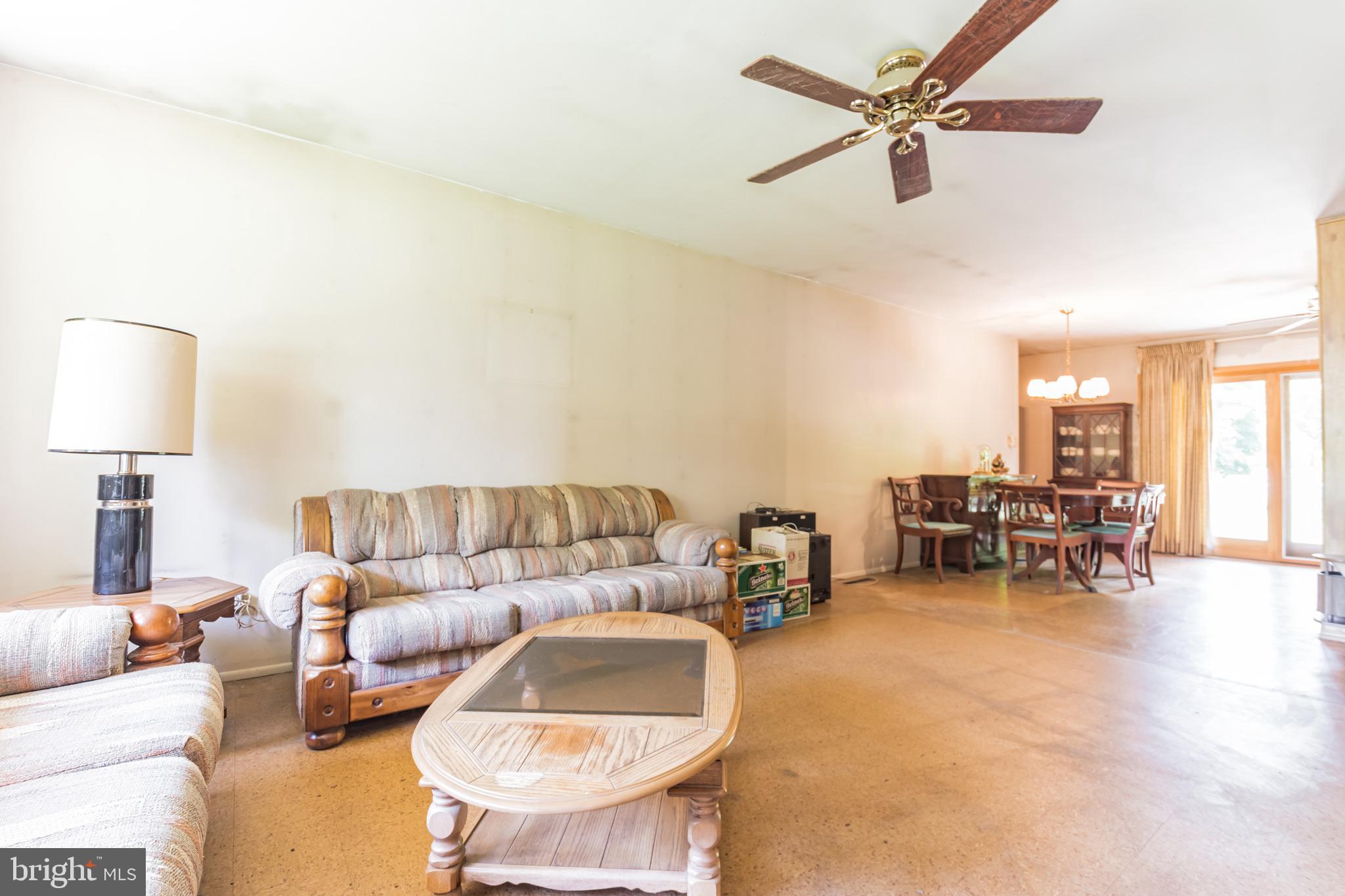 3 Berwick Road Kendall Park, NJ 08824 - Photo 5 of 28 Gallery Image 5
